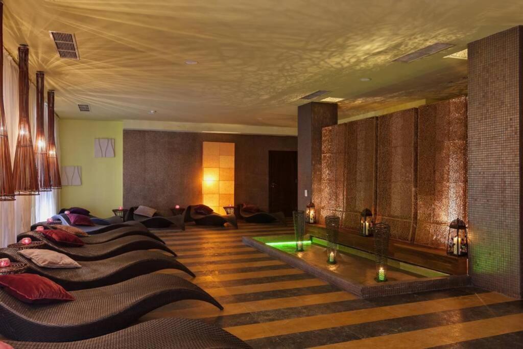 סאני ביץ' Barcelo Royal Beach - Prestige Apartments מראה חיצוני תמונה